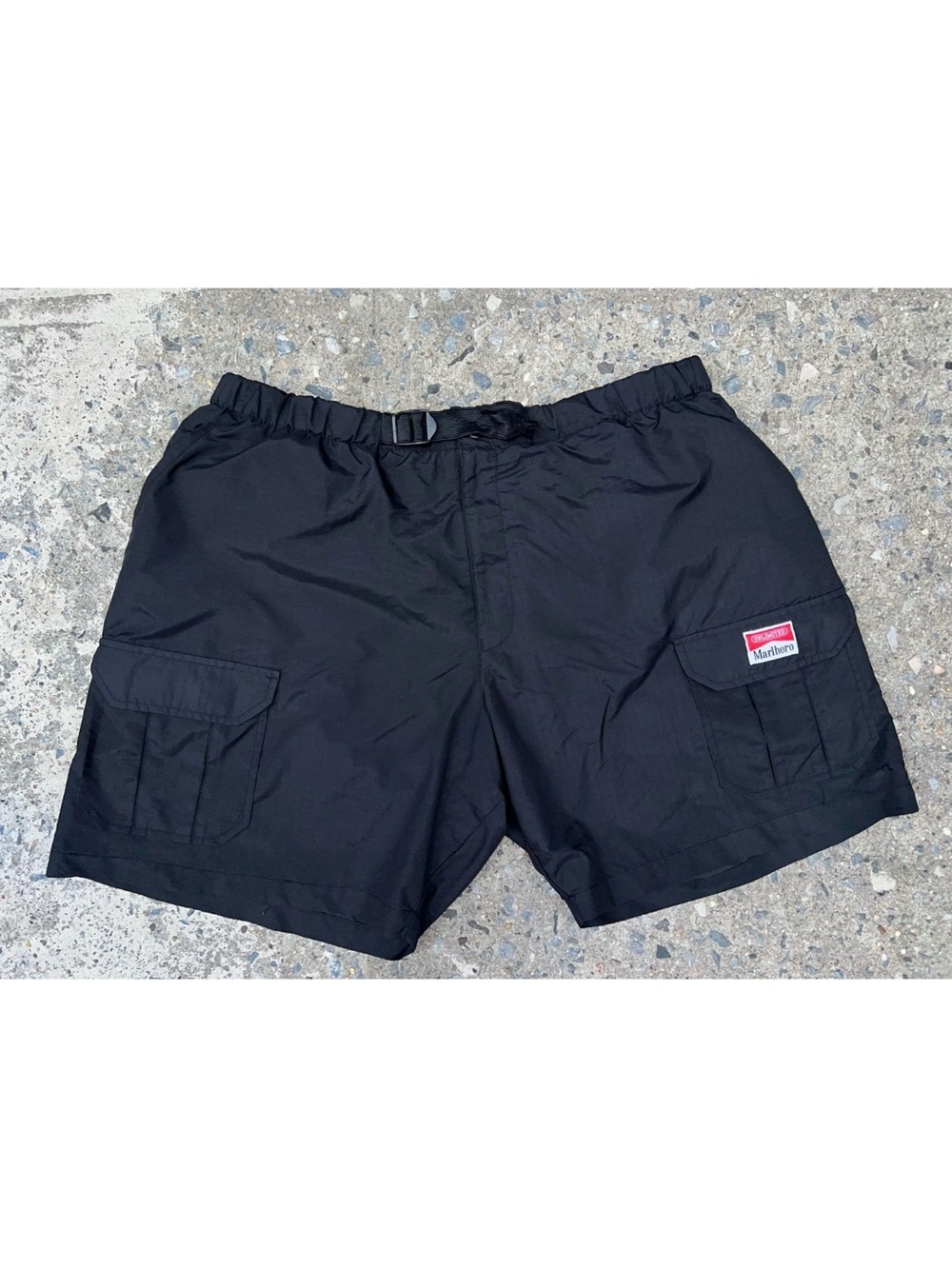 Vintage Marlboro Unlimited Shorts Men XL Black Cargo Belted Lined Hybrid Swim